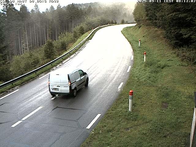 Webcam à 406 mètres d'altitude au niveau du col du haut du bois sur la RD32