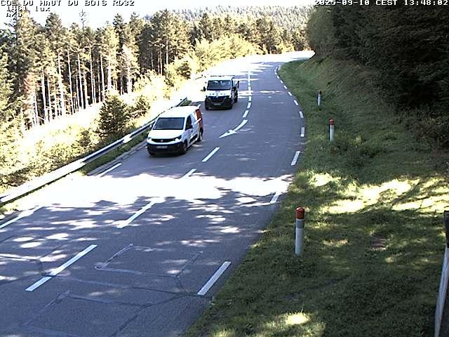Webcam à 406 mètres d'altitude au niveau du col du haut du bois sur la RD32