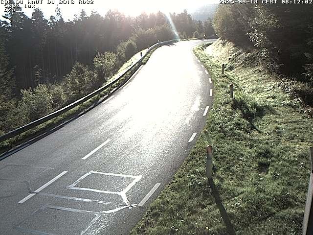 Webcam à 406 mètres d'altitude au niveau du col du haut du bois sur la RD32