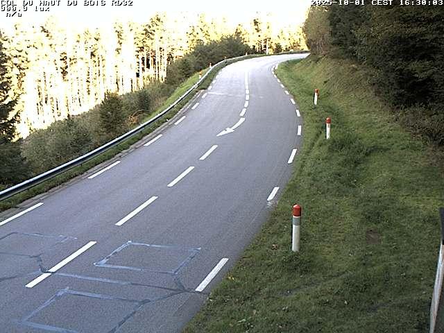 Webcam à 406 mètres d'altitude au niveau du col du haut du bois sur la RD32