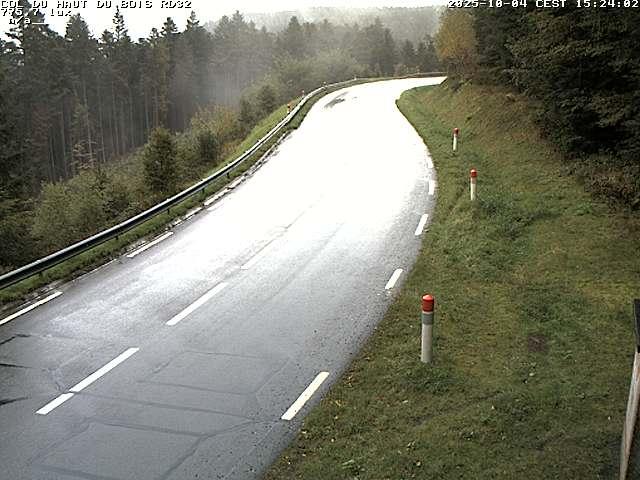 Webcam à 406 mètres d'altitude au niveau du col du haut du bois sur la RD32