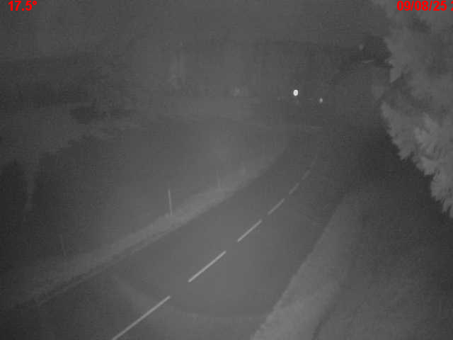 Webcam en haut du col du Ballon d'Alsace sur la D465 à 1075 mètres d'altitude dans les Vosges