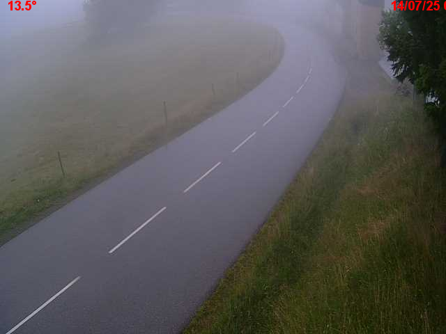 Webcam en haut du col du Ballon d'Alsace sur la D465 à 1075 mètres d'altitude dans les Vosges