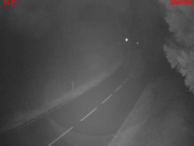 Webcam en haut du col du Ballon d'Alsace sur la D465 à 1075 mètres d'altitude dans les Vosges
