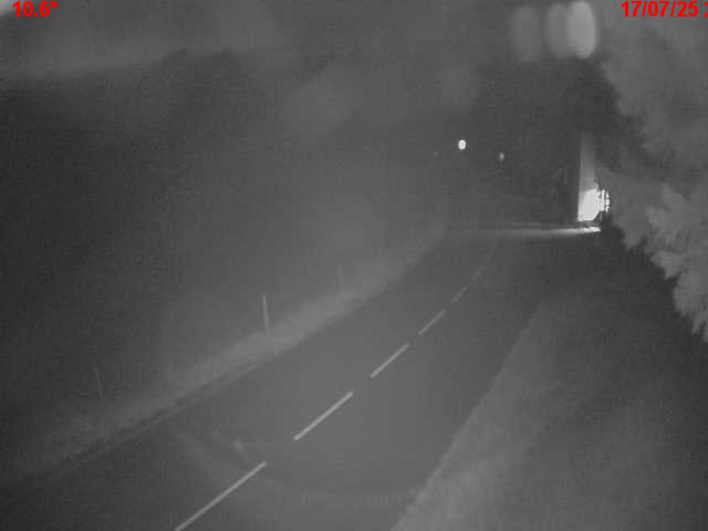 Webcam en haut du col du Ballon d'Alsace sur la D465 à 1075 mètres d'altitude dans les Vosges