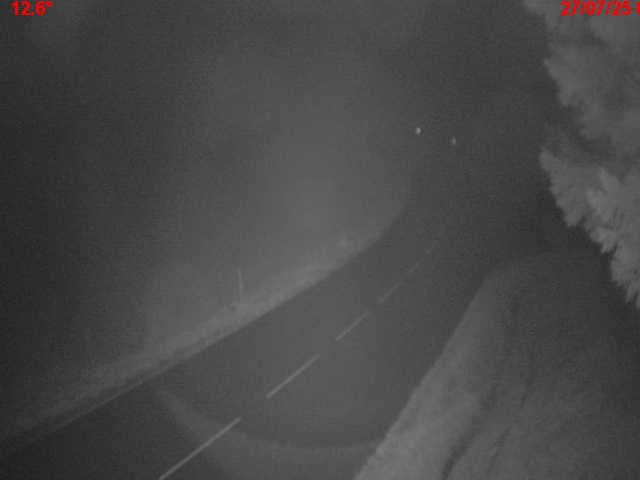 Webcam en haut du col du Ballon d'Alsace sur la D465 à 1075 mètres d'altitude dans les Vosges