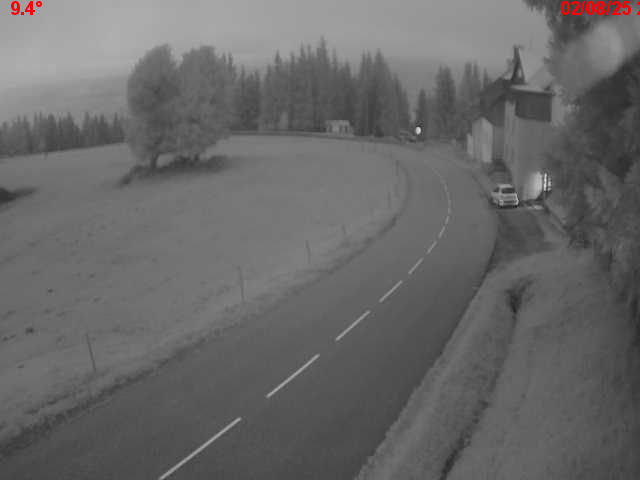 Webcam en haut du col du Ballon d'Alsace sur la D465 à 1075 mètres d'altitude dans les Vosges