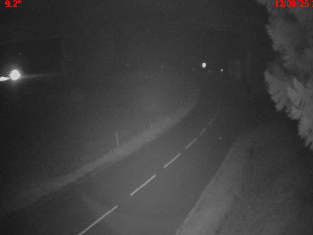 Webcam en haut du col du Ballon d'Alsace sur la D465 à 1075 mètres d'altitude dans les Vosges