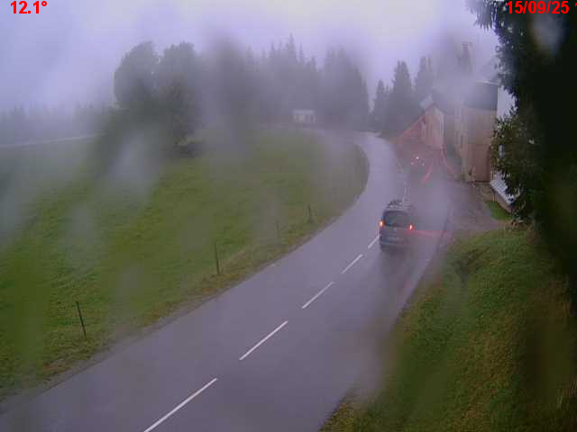 Webcam en haut du col du Ballon d'Alsace sur la D465 à 1075 mètres d'altitude dans les Vosges