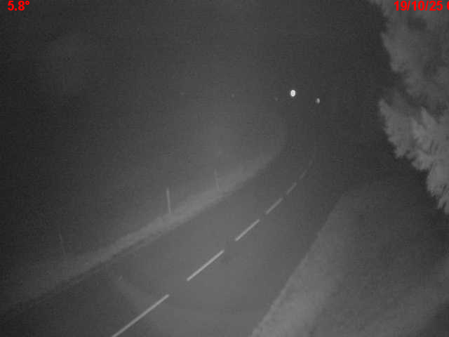 Webcam en haut du col du Ballon d'Alsace sur la D465 à 1075 mètres d'altitude dans les Vosges
