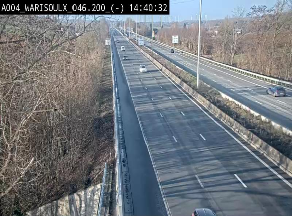 <h2>Webcam sur l'E411 à proximité de la jonction avec l'E42 à Warisoulx. Vue orientée vers le nord</h2>