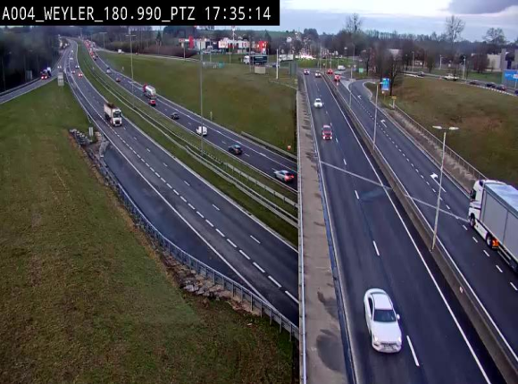 <h2>Webcam à la jonction entre la N81 et l'E411 à hauteur de la sortie 32 Longwy/Messancy à Arlon. Vue orientée vers Bruxelles</h2>