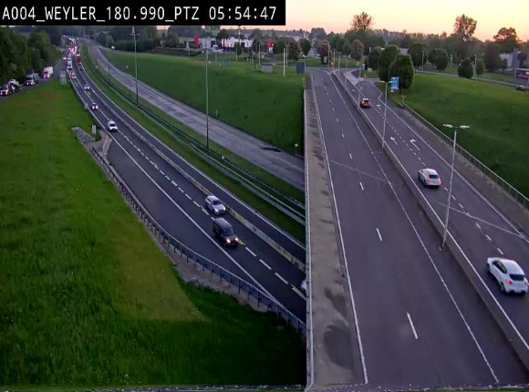 Webcam à la jonction entre la N81 et l'E411 à hauteur de la sortie 32 Longwy/Messancy à Arlon. Vue orientée vers Bruxelles